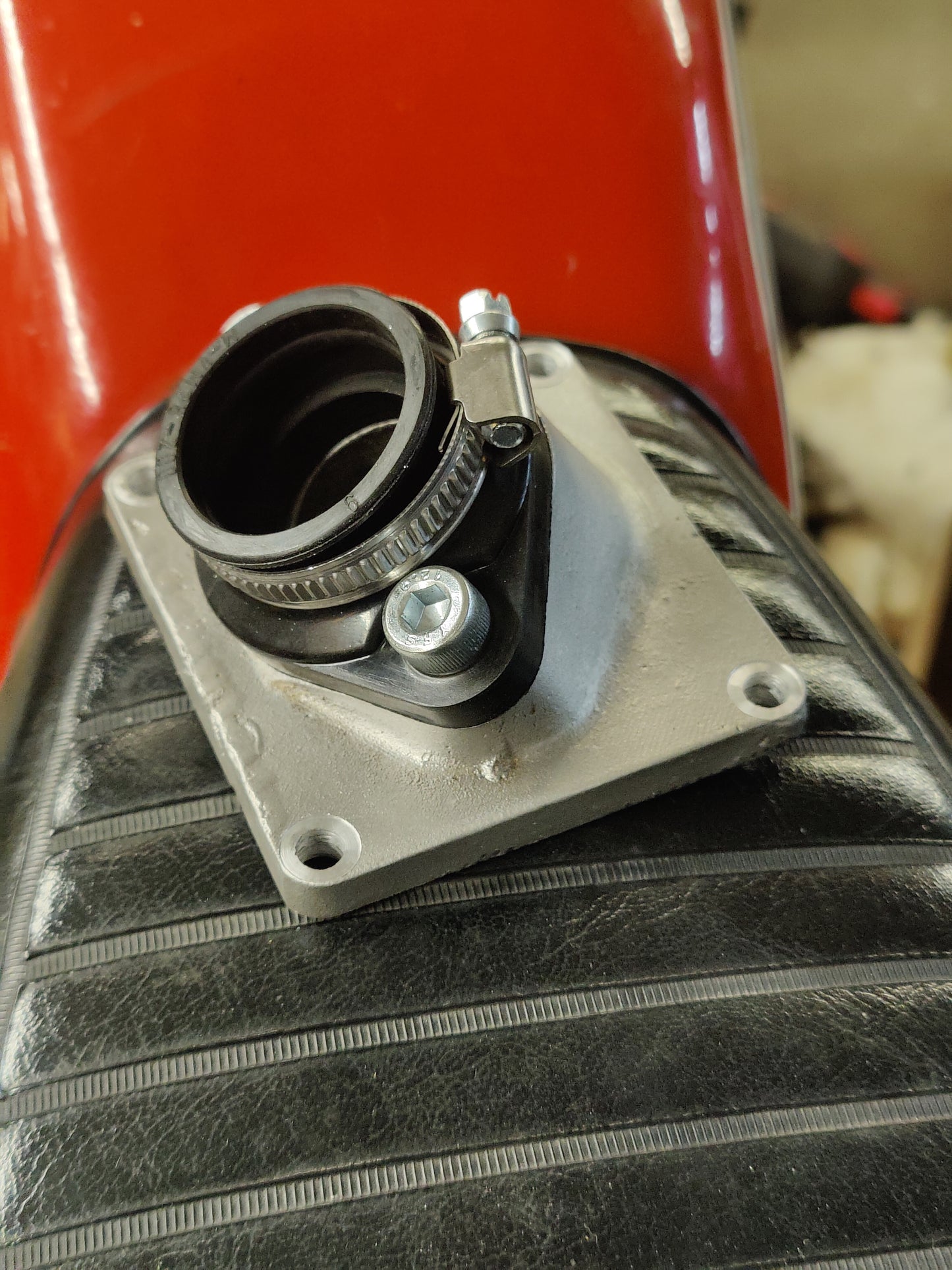 Yamaha DT250/400 Aluminum intake manifold
